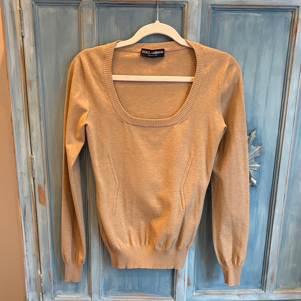 Women's Scoop Neck Sweater